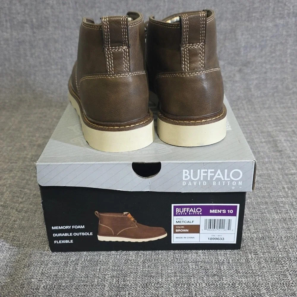 Buffalo David Bitton Metcalf Men's Chukka Boots Brown. US 10. New In Box.